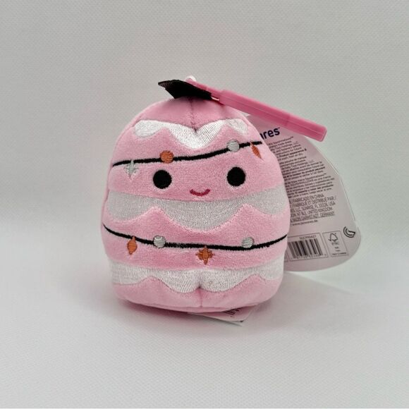 Squishmallows Carrigan the Pink Christmas Tree Clip, New with Tags Bag Charm - Picture 1 of 3